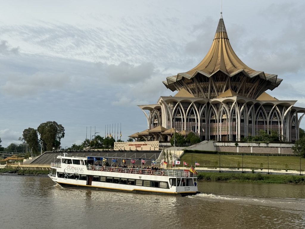 Tempat Bersejarah di Sarawak